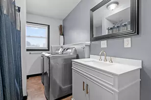 59445 S Lagrave St, Paw Paw, MI 49079 - Photo 10