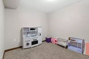 59445 S Lagrave St, Paw Paw, MI 49079 - Photo 18