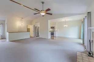 396 Berkshire Dr, Saline, MI 48176 - Photo 8