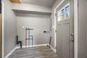 24426 Lehigh St, Dearborn Heights, MI 48125 - Photo 8