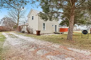 265 S Tabor St, Lyons, MI 48851 - Photo 2