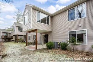 5923 West Lyn Haven Dr SE, Grand Rapids, MI 49512 - Photo 26