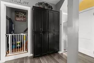 2023 Michael Ave SW, Wyoming, MI 49509 - Photo 6