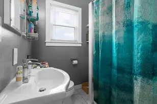 2023 Michael Ave SW, Wyoming, MI 49509 - Photo 10