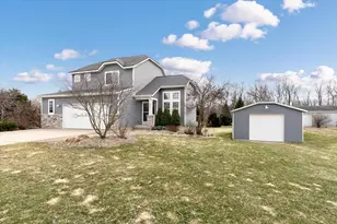 8522 Pebble Dr NE, Rockford, MI 49341 - Photo 2