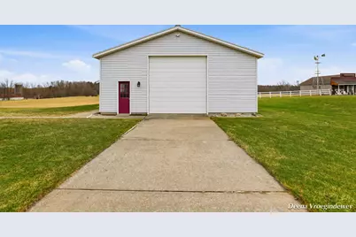 914 Jackson Street SW, Grandville, MI 49418 - Photo 4