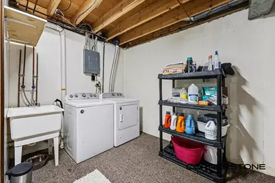 2158 Ter Van Drive NE, Grand Rapids, MI 49505 - Photo 20