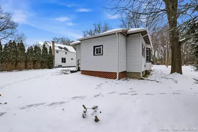 15285 Coleman Avenue, Grand Haven, MI 49417 - Photo 32