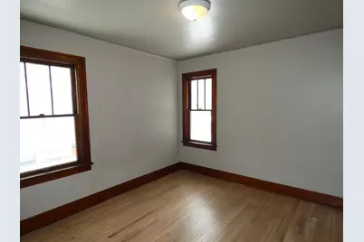 627 E Main Street, Benton Harbor, MI 49022 - Photo 16