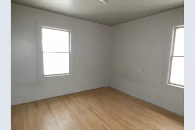 627 E Main Street, Benton Harbor, MI 49022 - Photo 14