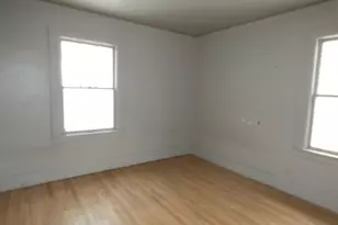 627 E Main St, Benton Harbor, MI 49022 - Photo 14