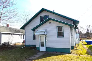 627 E Main St, Benton Harbor, MI 49022 - Photo 4