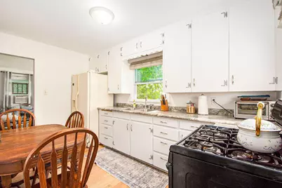 513 Gregory Place, Jackson, MI 49202 - Photo 6