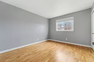 2070 Fort St, Trenton, MI 48183 - Photo 8