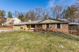 2721 Olderidge Ct NE, Grand Rapids, MI 49525 - Photo 2