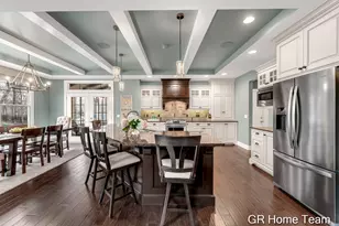 2520 Blackberry Ln NE, Grand Rapids, MI 49525 - Photo 2