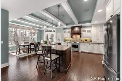 2520 Blackberry Lane NE, Grand Rapids, MI 49525 - Photo 10