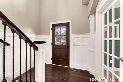 2520 Blackberry Lane NE, Grand Rapids, MI 49525 - Photo 8