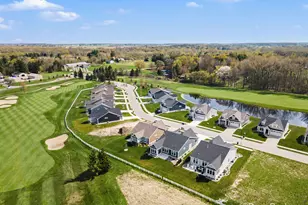 4219 Village Green Dr, Freeland, MI 48623 - Photo 2
