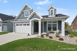 4219 Village Green Dr, Freeland, MI 48623 - Photo 6