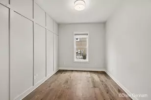 4219 Village Green Dr, Freeland, MI 48623 - Photo 8