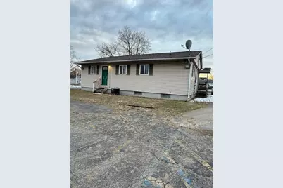 1302 N Eaton Street, Albion, MI 49224 - Photo 6