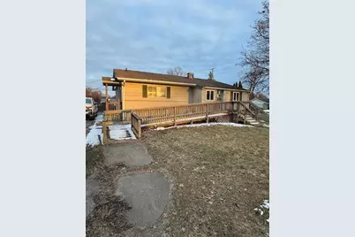 1302 N Eaton Street, Albion, MI 49224 - Photo 2