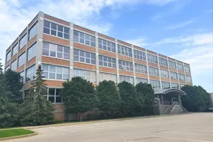 930 Washington Ave, Muskegon, MI 49441 - Photo 2