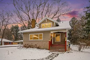 2407 Fairfield Ave, Kalamazoo, MI 49048 - Photo 1