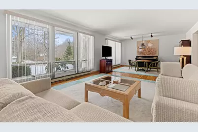 2095 Lakeshore Drive, Fennville, MI 49408 - Photo 8