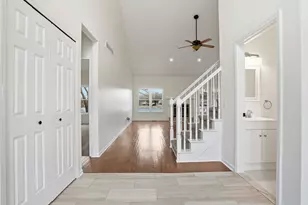 36580 N Pointe Dr, New Baltimore, MI 48047 - Photo 8