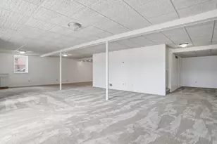 36580 N Pointe Dr, New Baltimore, MI 48047 - Photo 40