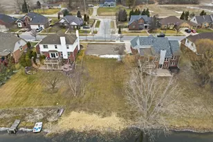36580 N Pointe Dr, New Baltimore, MI 48047 - Photo 66