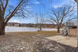 36580 N Pointe Dr, New Baltimore, MI 48047 - Photo 58