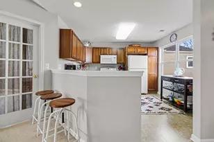 536 Boulderstone Ln, Chelsea, MI 48118 - Photo 10