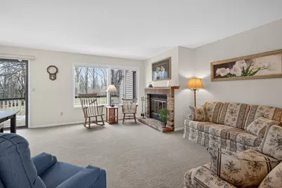 2811 S Wooddale Drive, Jackson, MI 49203 - Photo 6