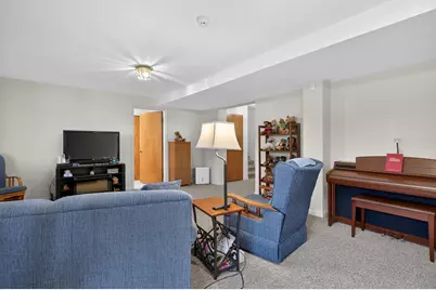 2811 S Wooddale Drive, Jackson, MI 49203 - Photo 46