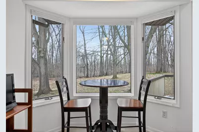 2811 S Wooddale Drive, Jackson, MI 49203 - Photo 16