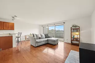 723 Skynob Dr, Ann Arbor, MI 48105 - Photo 8