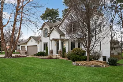 2719 Pine Dunes Drive SW, Wyoming, MI 49418 - Photo 2