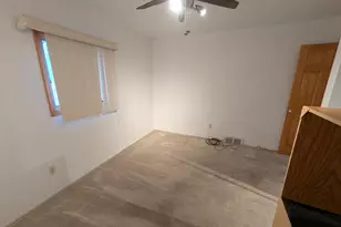 11235 Common Rd, Warren, MI 48093 - Photo 14