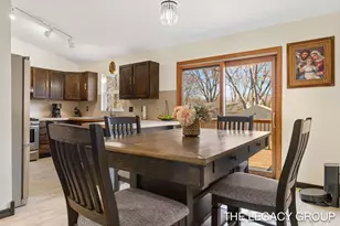 651 S 160th Ave, Holland, MI 49423 - Photo 8