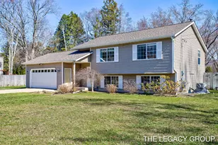 651 S 160th Ave, Holland, MI 49423 - Photo 2