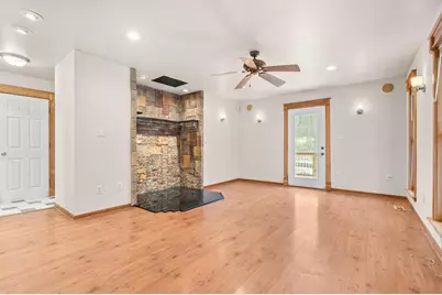 1070 N 3rd Street, Kalamazoo, MI 49009 - Photo 10