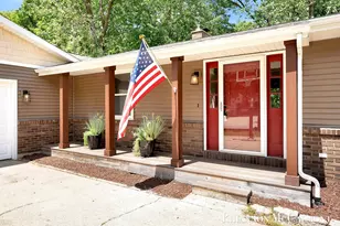 16151 Terrace Rd, Spring Lake, MI 49456 - Photo 2
