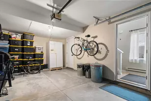 709 Fieldstone Cir W, Chelsea, MI 48118 - Photo 34