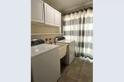 2010 Commonwealth Avenue, Kalamazoo, MI 49006 - Photo 6