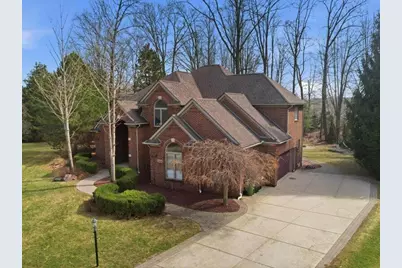 52018 Loon Court, Shelby Twp, MI 48315 - Photo 4