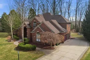 52018 Loon Ct, Shelby Twp, MI 48315 - Photo 4