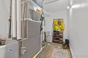 515 NW Ferndale Ave NW, Walker, MI 49534 - Photo 16